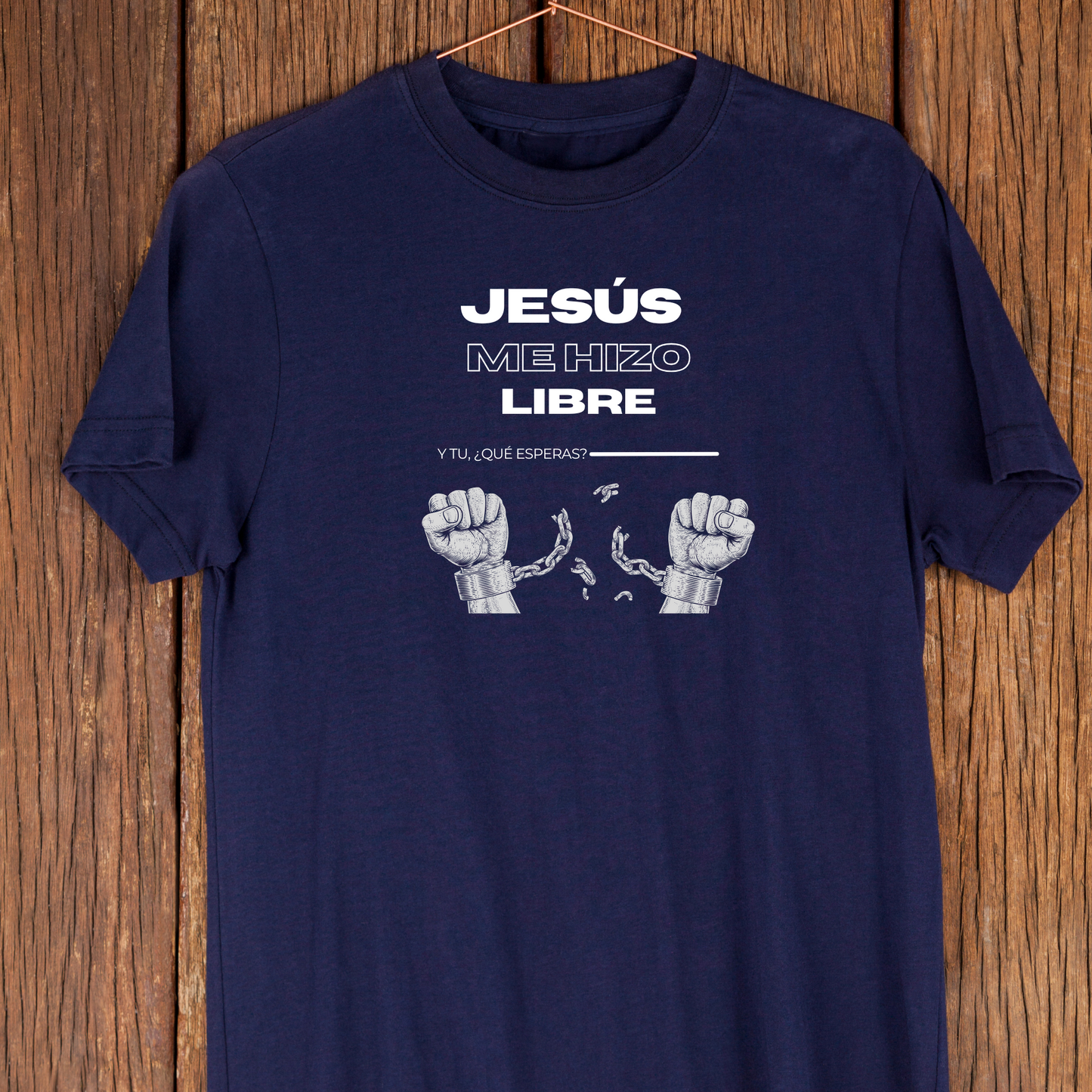 Tshirt "Jesús me hizo libre."  Camisas Cristianas